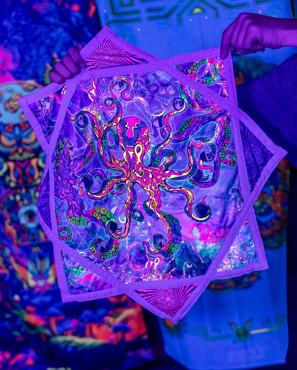 Cosmic Octopus Flow Star